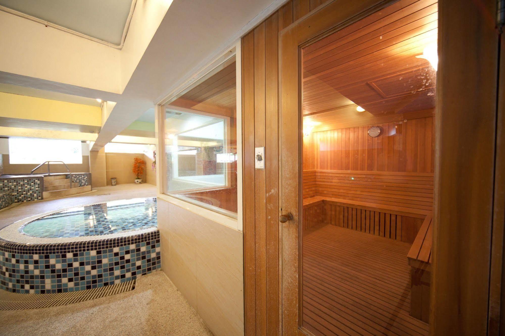 Champagne Hotel Цзяоси Экстерьер фото